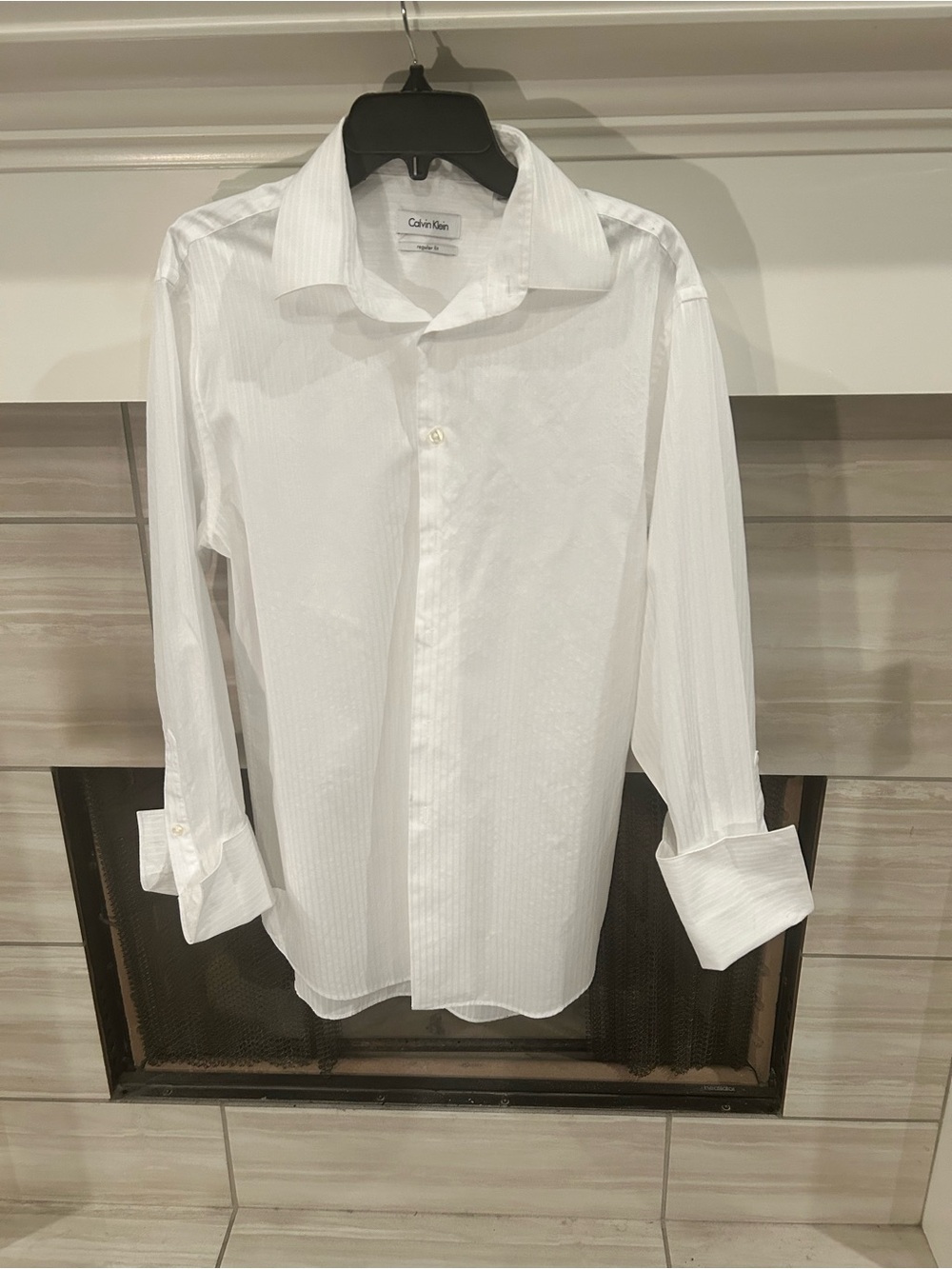 Calvin Klein Men’s White Dress Shirt- 15.5” 32/33 Striped Ribbed Cuff Link Cuffs